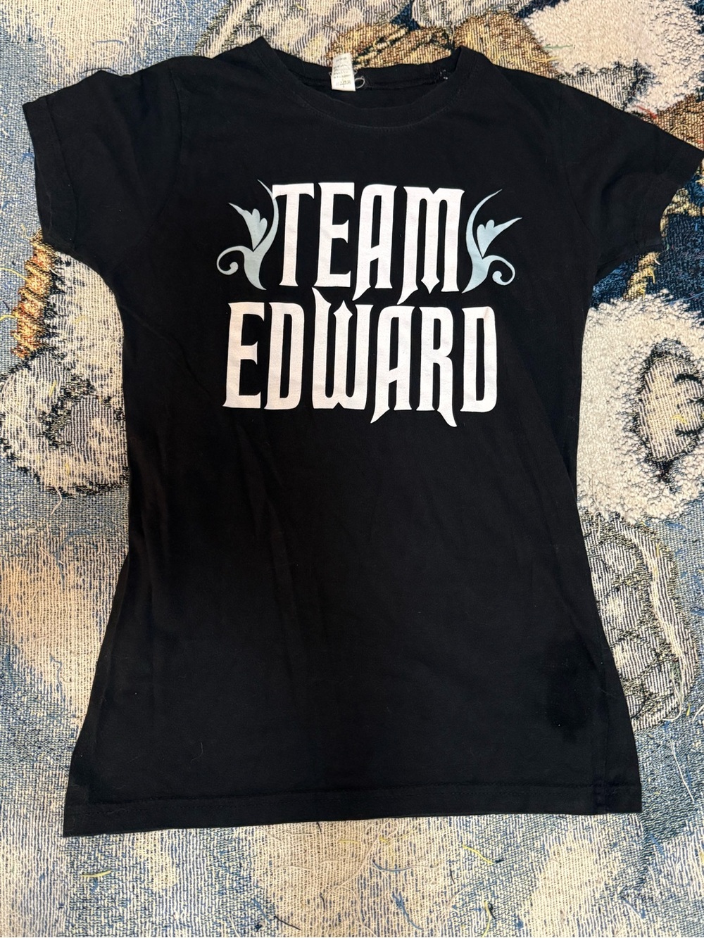 Vtg Twilight Team Edward tshirt